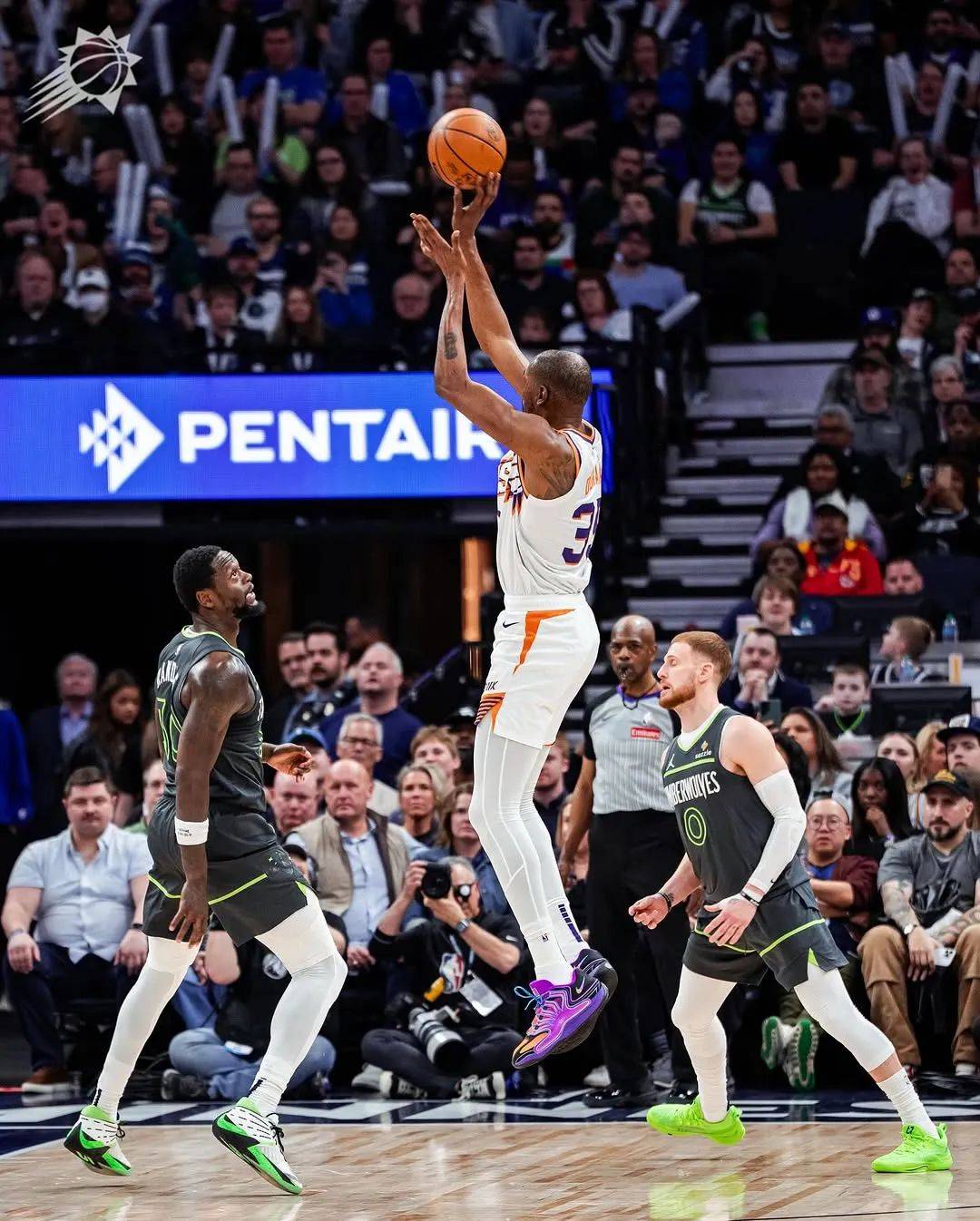 开拓者横扫对手,近期表现夺人眼球 开拓者横扫对手,近期表现夺人眼球