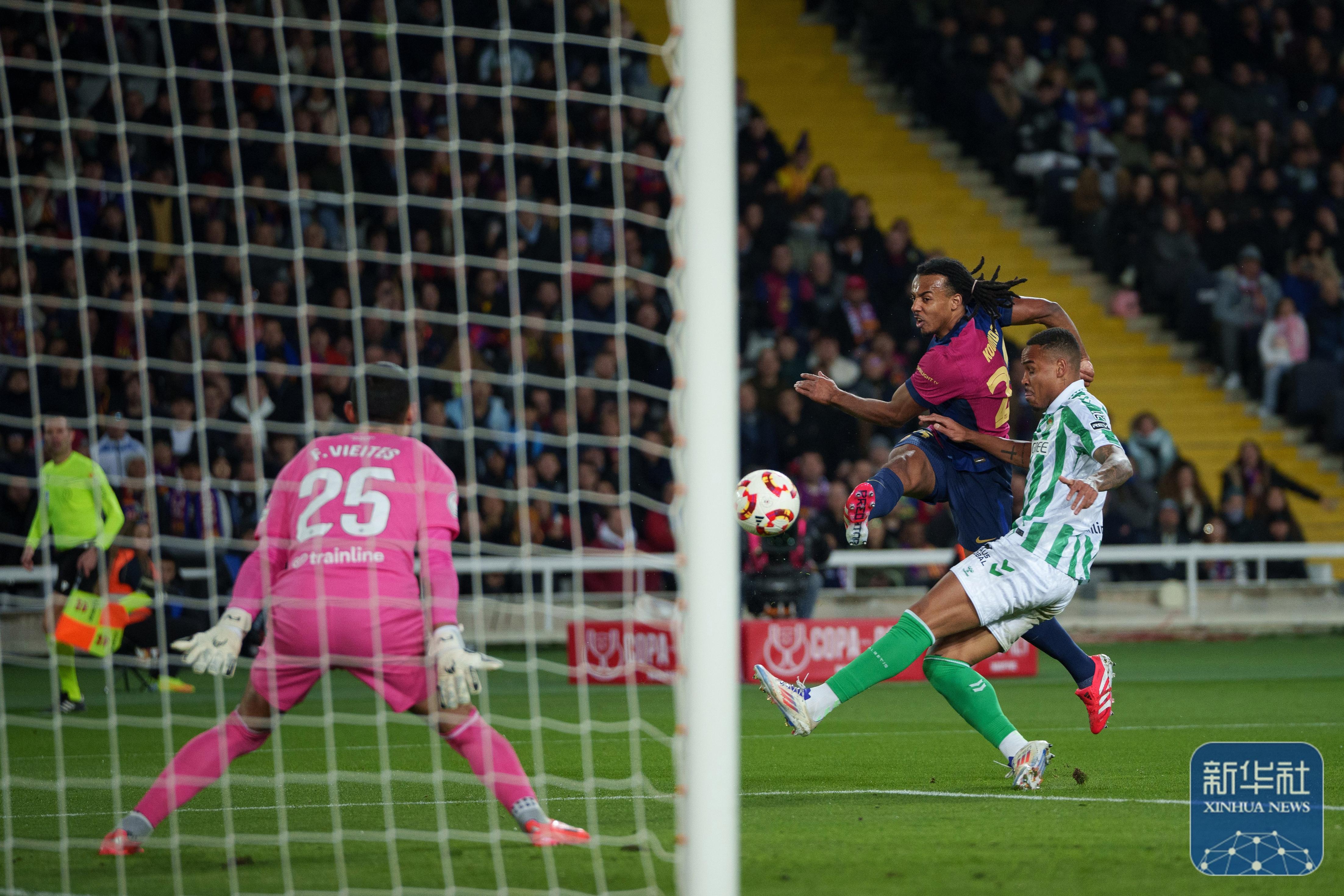 西班牙选手独得4球,晋级国际杯半决赛 西班牙选手独得4球,晋级国际杯半决赛