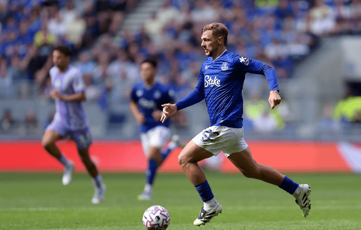 水晶宫客场不敌狼队,保级形势再遭重创! 水晶宫客场不敌狼队,保级形势再遭重创!