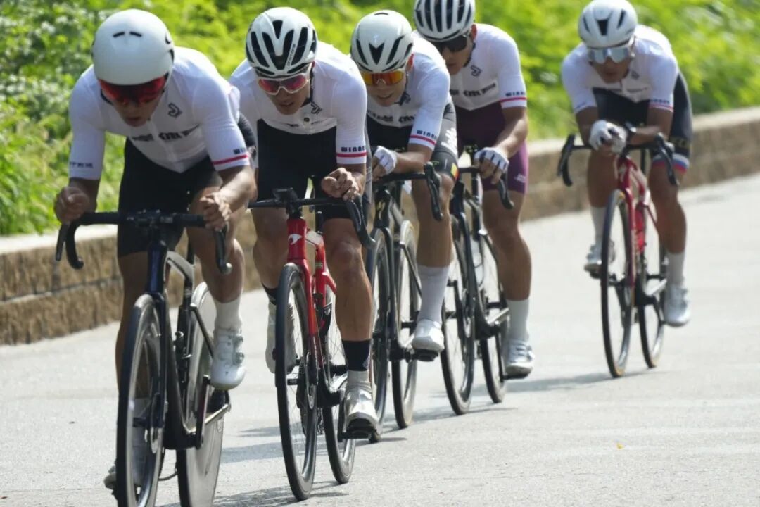 自行车比赛赛道吸引车手挑战