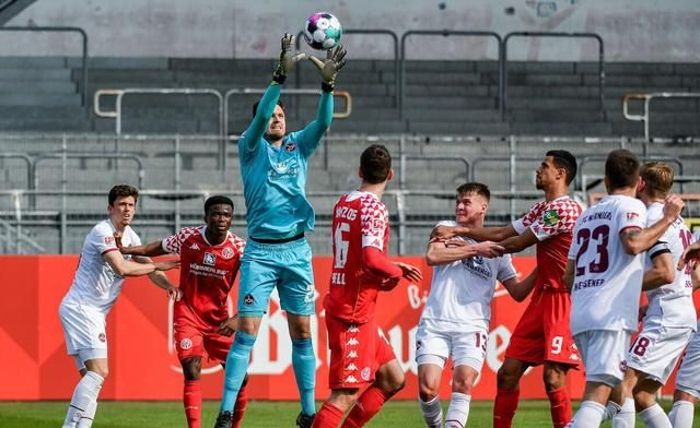 Panda Sports-南安普顿客胜，德乙豪门锋无力回天