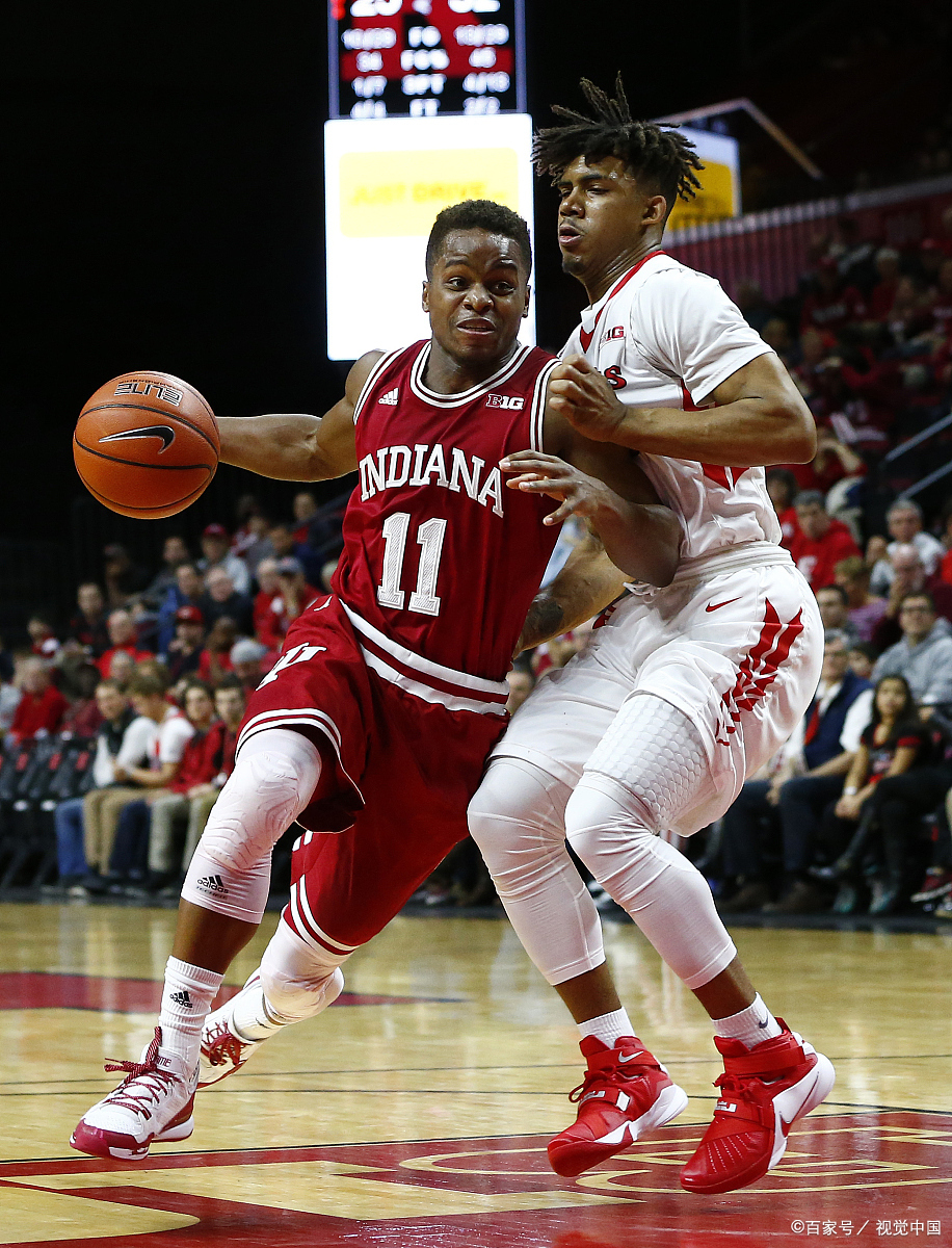 猛龙客场大胜公牛,整体发挥引人关注 猛龙客场大胜公牛,整体发挥引人关注