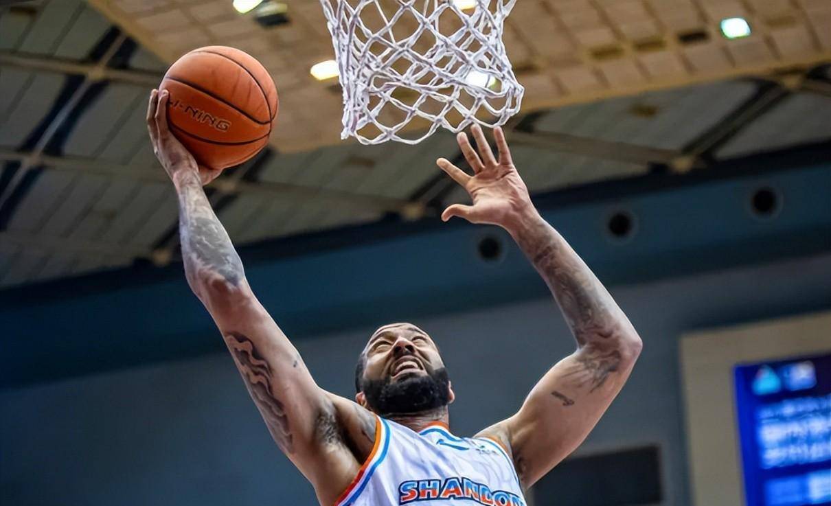 熊猫直播官网-法尔柯克尘埃落定，球队走出低谷